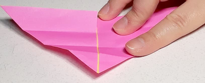 ちょうちょの折り紙立体　一旦広げる