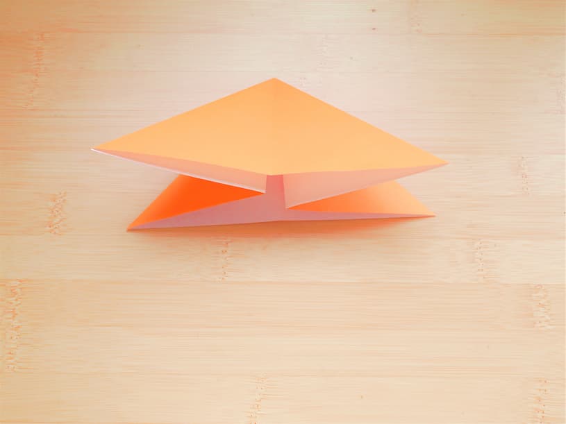 三角の重なり折り紙
